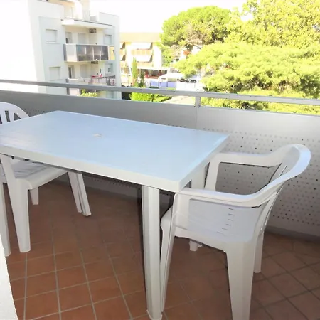 Modern With Balcony Apartment *