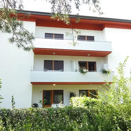 Modern With Balcony Lägenhet *